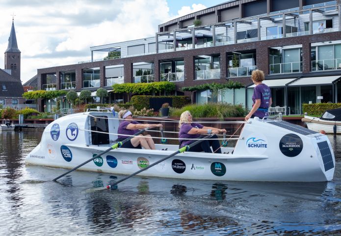 Op reis met de Grannies on Waves