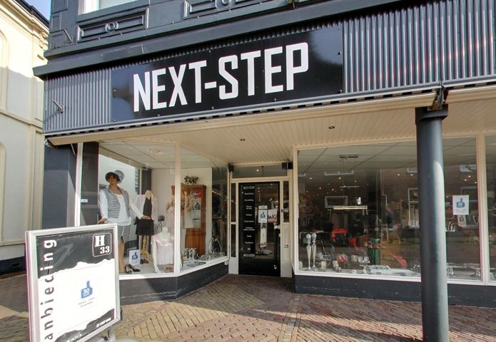 As Dageraad Kruipen Heren-, dames- en kinderkledingwinkel in Zwartsluis - Next-Step
